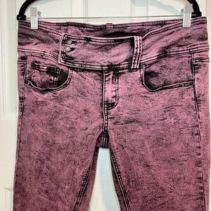 Urban outfitter’s BDG belted y2k flare jean size 30